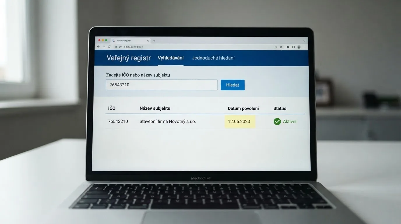 Detail obrazovky s veřejným registrem Ministerstva financí ČR, vyhledaným provozovatelem a zvýrazněným datem povolení